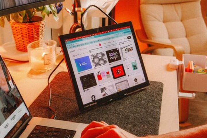 Màn Hình Di Động Gập Đôi: Giải Pháp Tiện Lợi Cho Người Dùng Hiện Đại
