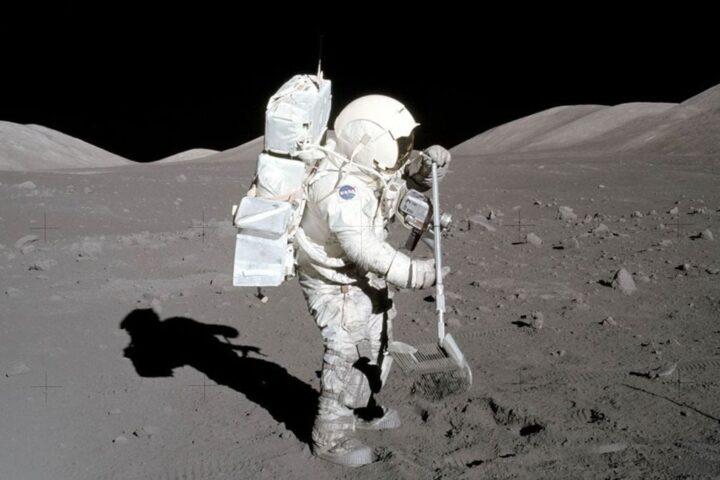 Khám Phá Những Bí Ẩn Từ 382 Kg Đá Mặt Trăng: Di Sản Vô Giá của Chương Trình Apollo