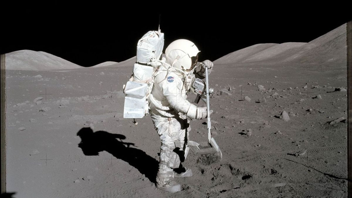 Khám Phá Những Bí Ẩn Từ 382 Kg Đá Mặt Trăng: Di Sản Vô Giá của Chương Trình Apollo