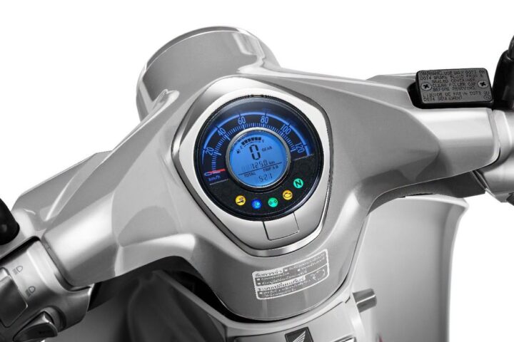 Chiếc Super Cub C125 Đặc Biệt: Sự Pha Trộn Giữa Nghệ Thuật và Công Nghệ