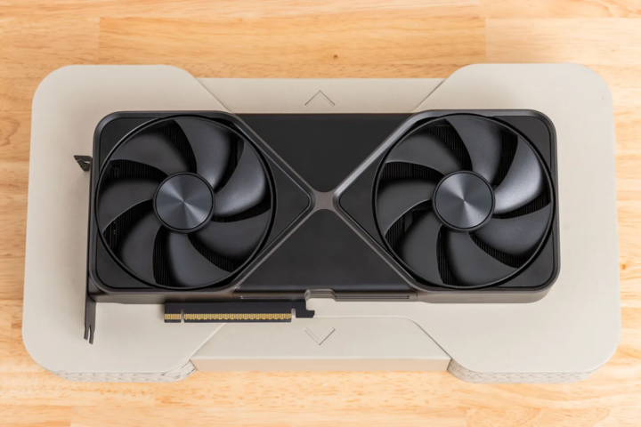 Khách Hàng Gặp Rắc Rối Khi Đơn Hàng RTX 5090 Bị Hủy Do Tăng Giá Từ Asus