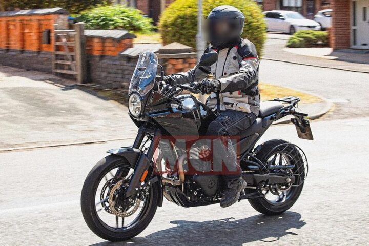 Khám Phá Chiếc Xe Máy Royal Enfield Himalayan 750 Đang Gây Chấn Động Thị Trường