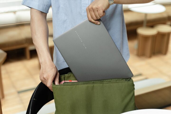 Chọn Laptop Cho Sinh Viên: Lời Khuyên Xương Máu Từ Chuyên Gia