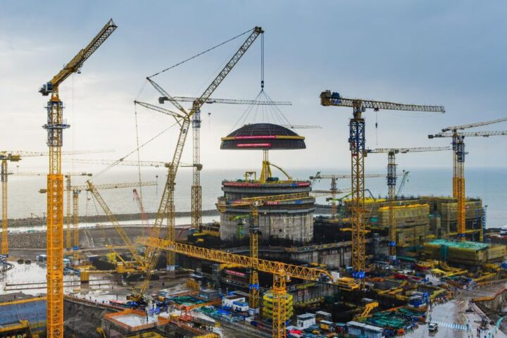 Trung Quốc Thành Công Trong Việc Lắp Đặt Mái Vòm Hạt Nhân Khổng Lồ Tại Nhà Máy Ninh Đức