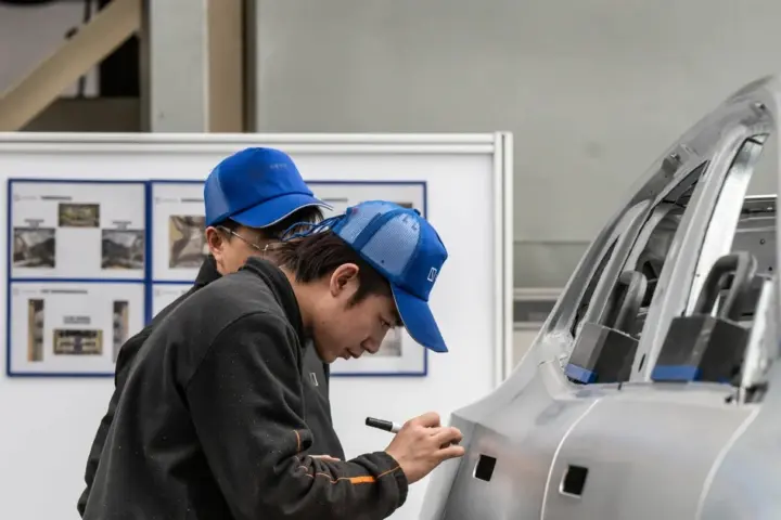 Trung Quốc Triệu Hồi Hàng Triệu Xe Ô Tô Do Vấn Đề An Toàn