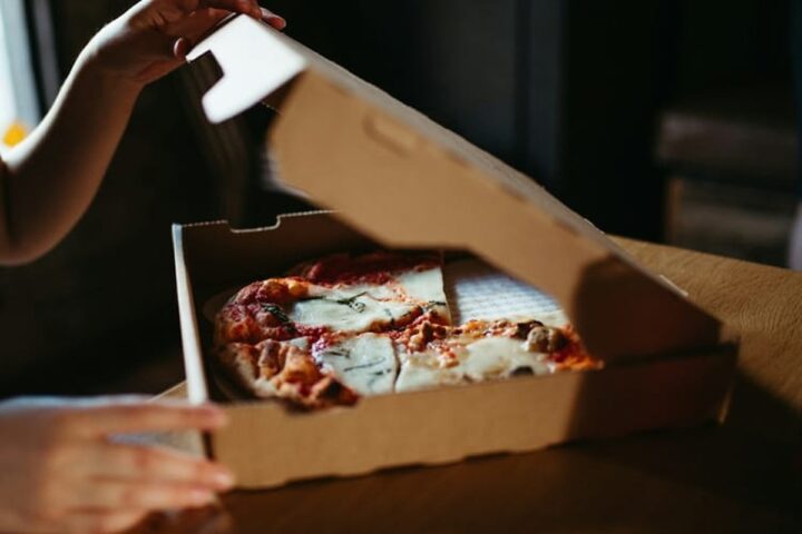 Nam Thanh Niên Bị Bắt Vì Trò Đùa Bịp Đặt Pizza Gây Rối