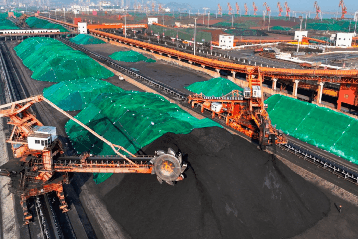 Đột Phá Trong Ngành Năng Lượng: Trung Quốc Biến Than Thành Nhiên Liệu Mới Mẻ