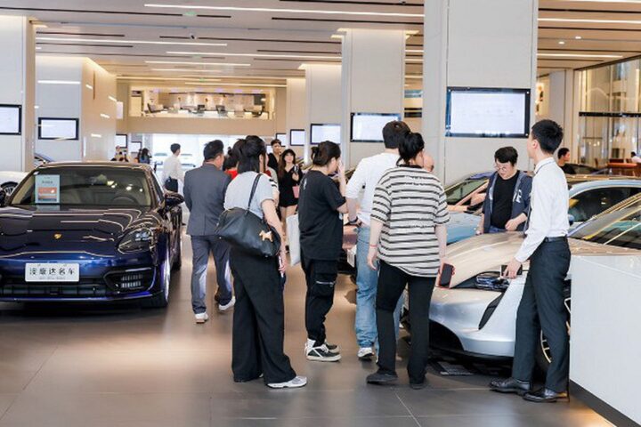 Rắc Rối Khi Mua Xe Cũ: Một Trải Nghiệm Khó Quên Của Khách Hàng