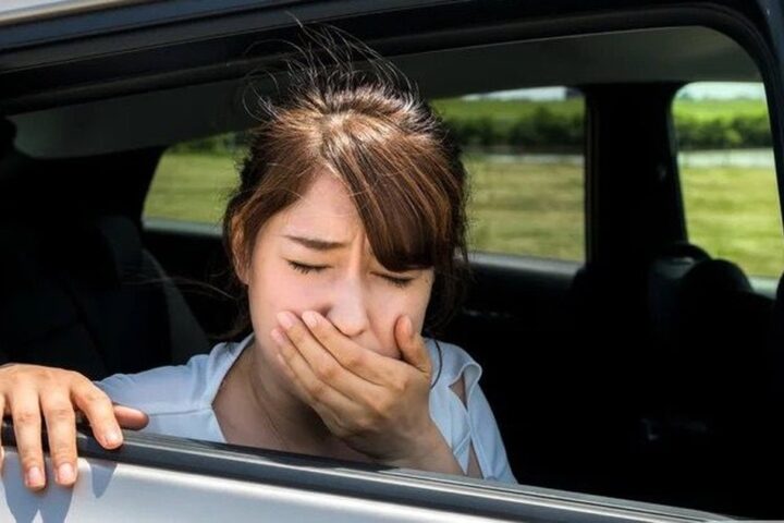 Những Nguyên Nhân Khiến Bạn Say Xe Khi Lái Xe Điện