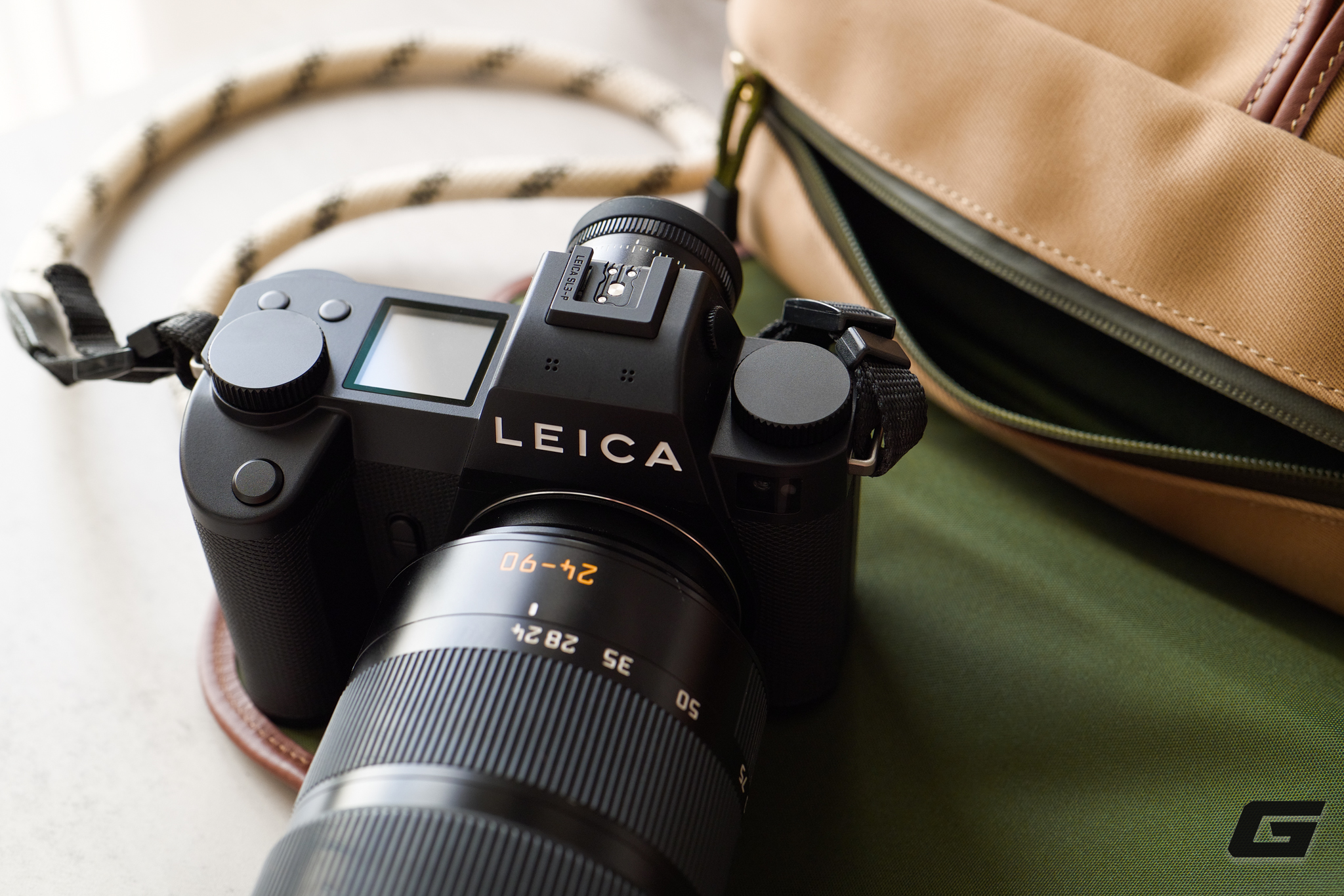 Khám Phá Leica SL3-P: Máy Ảnh Đẳng Cấp Mới Của Hãng Leica - Ảnh 1.