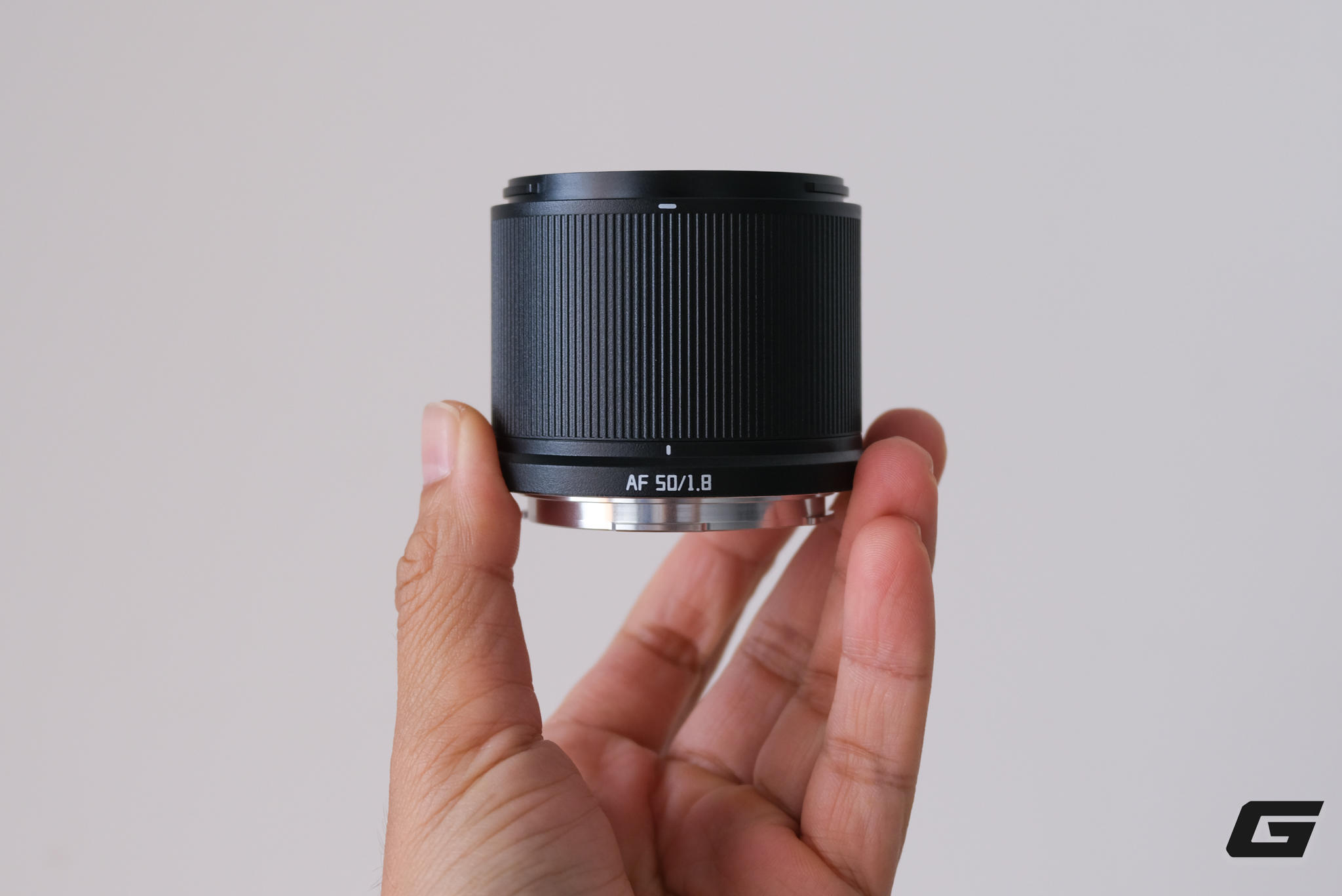 Trên tay và trải nghiệm nhanh TTArtisan AF 50mm F1.8 Neo: Ống kính AF Full Frame giá chỉ hơn 2 triệu, không biết phải đòi hỏi gì hơn- Ảnh 2. Trên tay và trải nghiệm nhanh TTArtisan AF 50mm F1.8 Neo: Ống kính AF Full Frame giá chỉ hơn 2 triệu, không biết phải đòi hỏi gì hơn- Ảnh 2.