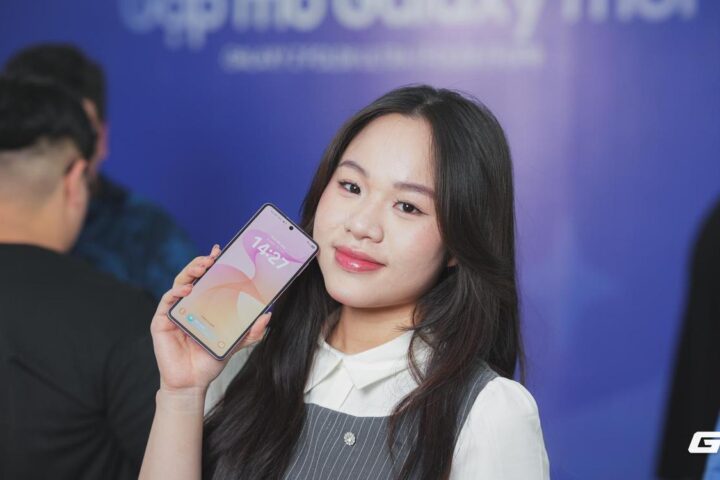 Khám Phá Phản Ứng Của Người Trẻ Đối Với Galaxy Z Mới Của Samsung