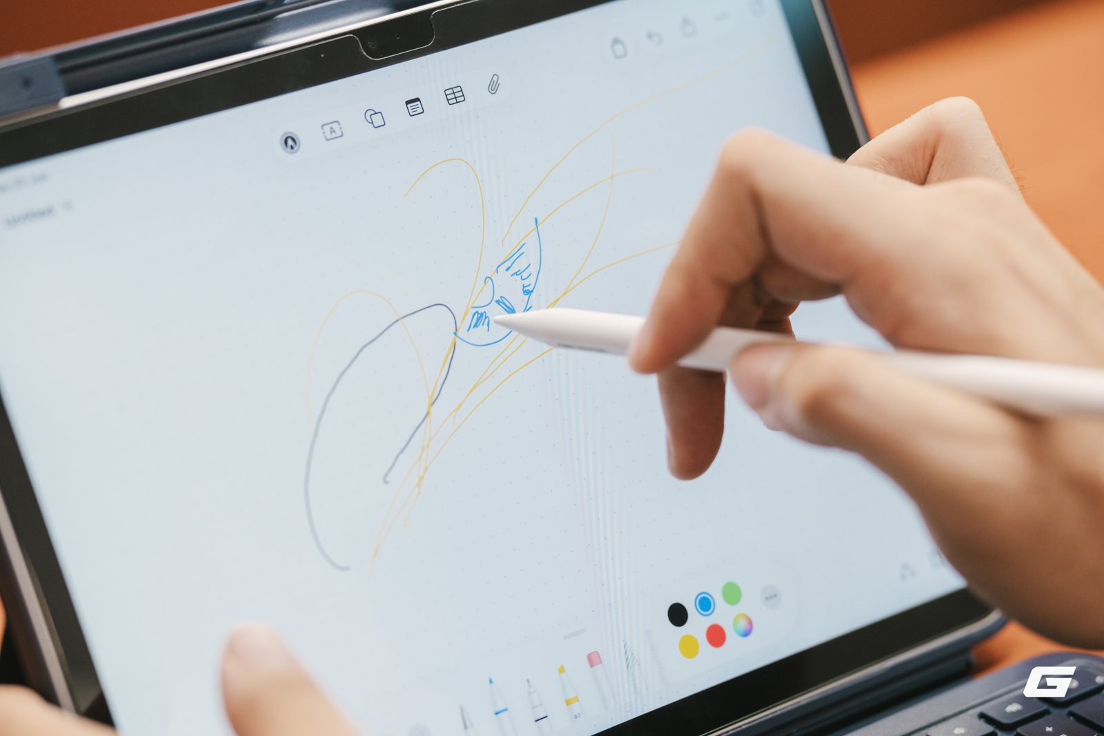 Bàn phím tháo rời cho iPad có pin dùng 2 tháng, giá chỉ hơn 1 triệu đồng - Ảnh 13.