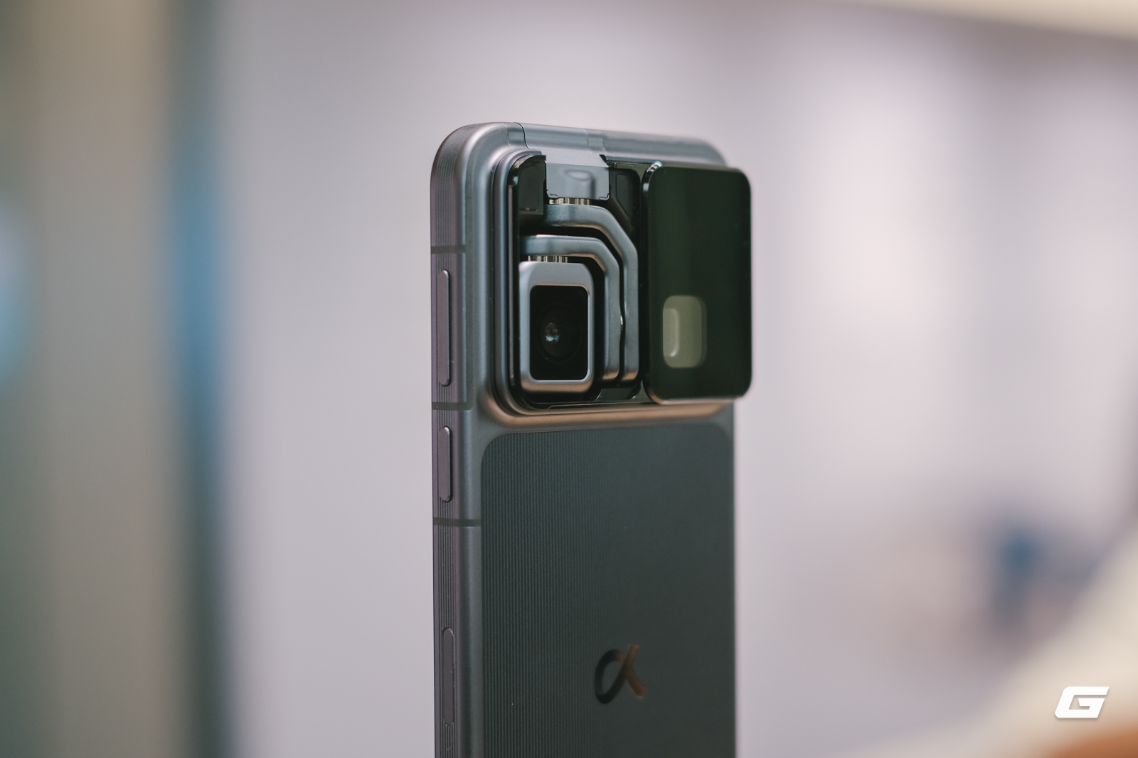 genk-honor-robot-phone-at-shenzhen-5-17845356397801779405650-1787426767547-17874267680591500970475