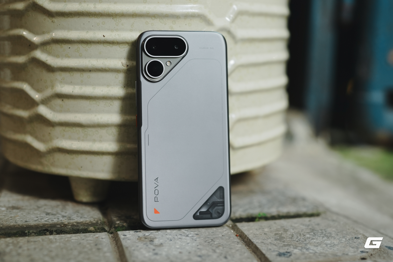 TECNO Pova Curve 2 5G ra mắt Việt Nam, pin 8.000mAh giá từ 9,99 triệu đồng - Ảnh 1.