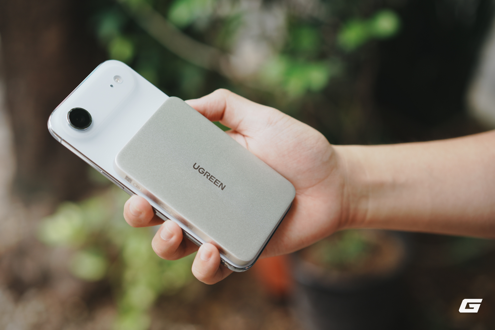 Pin dự phòng siêu mỏng của UGREEN: Màu trắng quá đẹp, sạc MagSafe 15W ngon lành cho iPhone, giá rẻ cả Xiaomi - Ảnh 15.