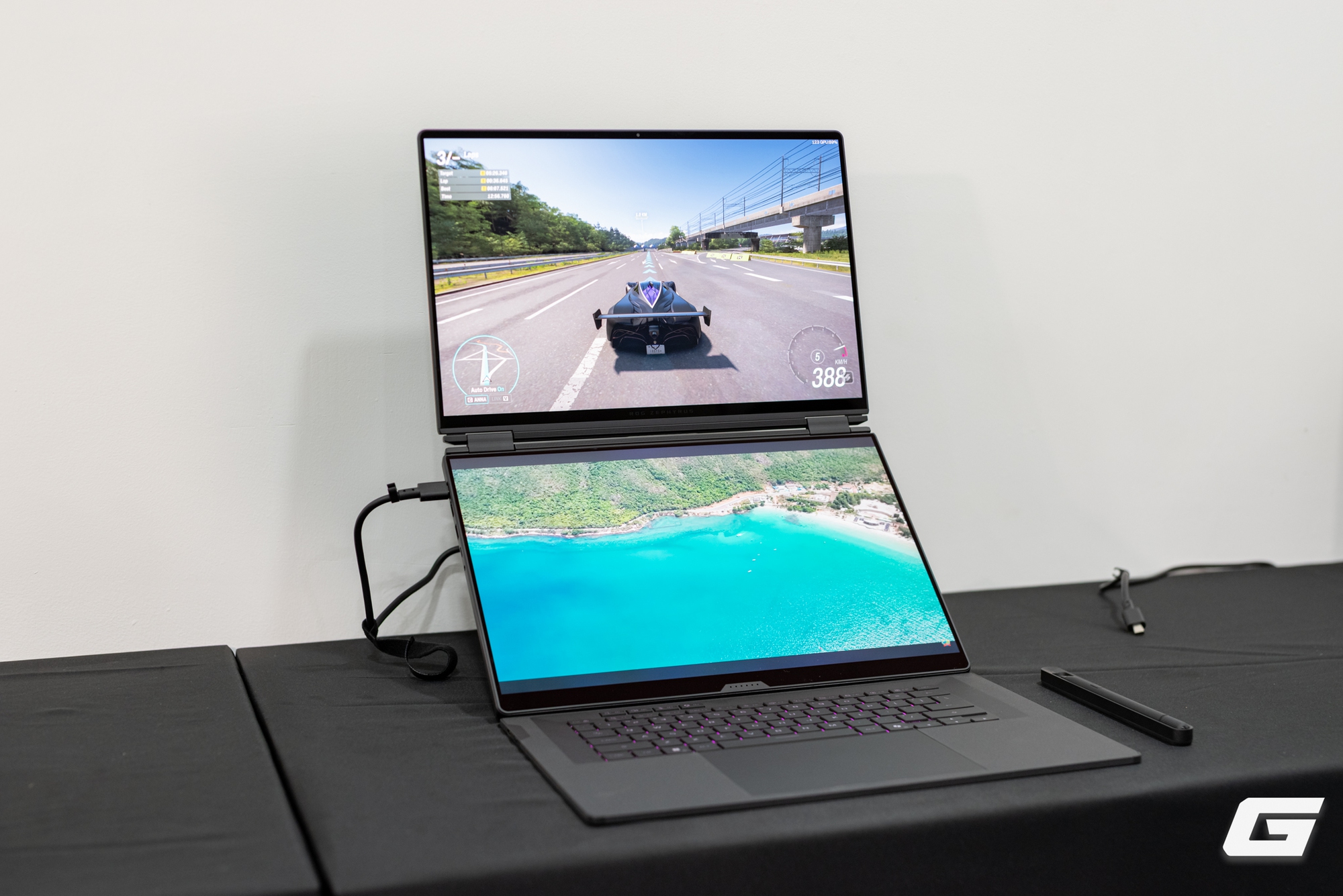 ASUS ROG mang Zephyrus Duo về Việt Nam: Laptop gaming màn hình kép thì có gì đặc biệt - Ảnh 1.