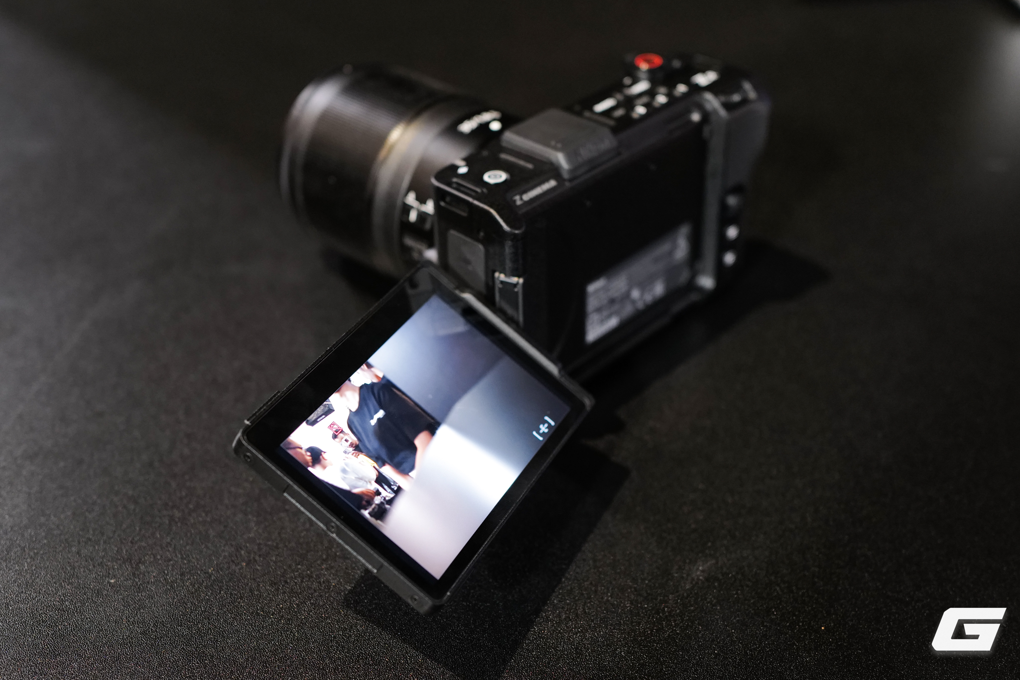 Nikon ZR: Khả Năng Kết Nối Nikon ZR: Khả Năng Kết Nối