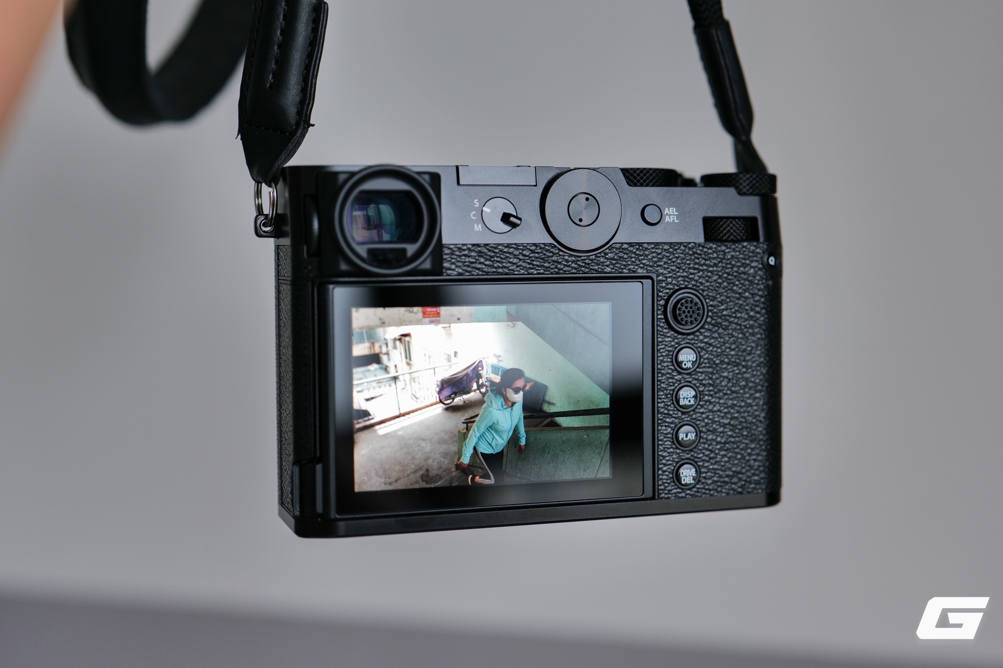 Khả Năng Chụp Ảnh Đường Phố Với Fujifilm GFX100RF