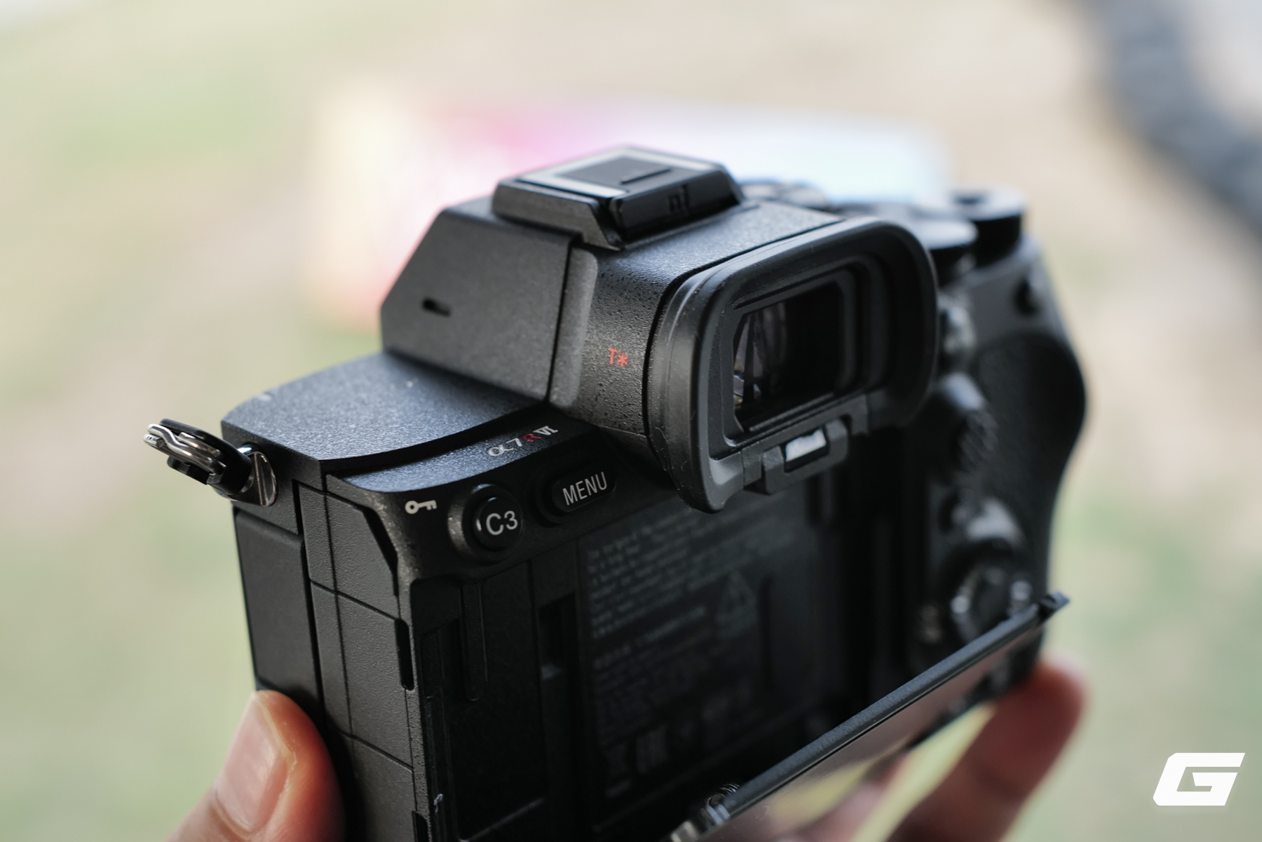 Thiết kế của Sony Alpha 7R VI