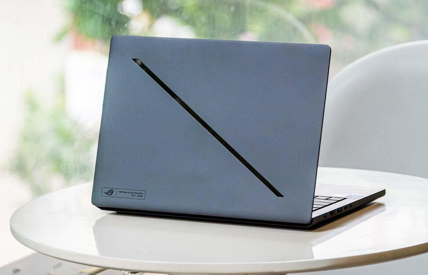 Khám Phá ROG Zephyrus G14 và G16: Laptop Gaming Cao Cấp Đột Phá