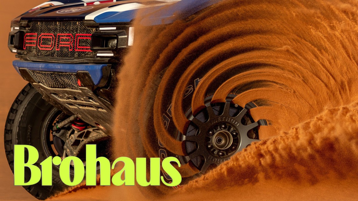 Khám Phá Tinh Thần Dakar Rally: Xe Đẹp Không Cần Bóng Bẩy