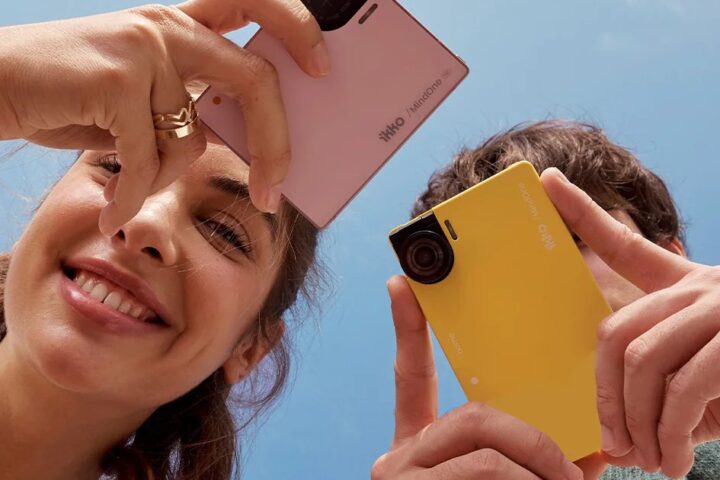iKKO MindOne Pro: Một smartphone vuông nhỏ, camera xoay 180° và case QWERTY
