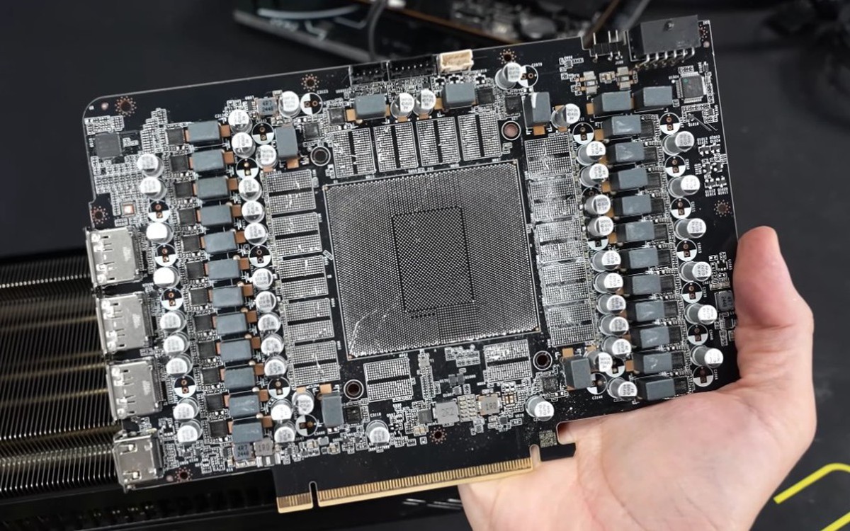 Cảnh báo khi mua card đồ họa cũ: Người mua ở Đức nhận về RTX 5090… nhưng không có GPU