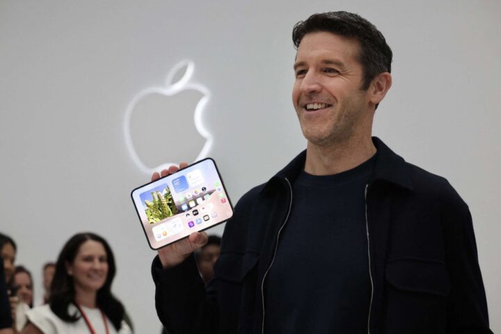 Apple phản ứng ra sao khi đối thủ hưởng lợi từ rò rỉ thiết kế iPhone Duo?