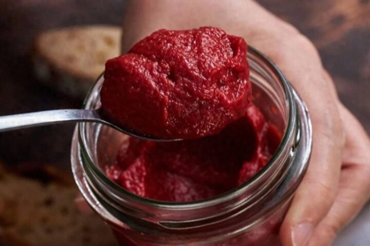 Lycopene và chức năng não: thử nghiệm cho thấy thay đổi kết nối thần kinh sau ba tháng ăn sốt cà chua