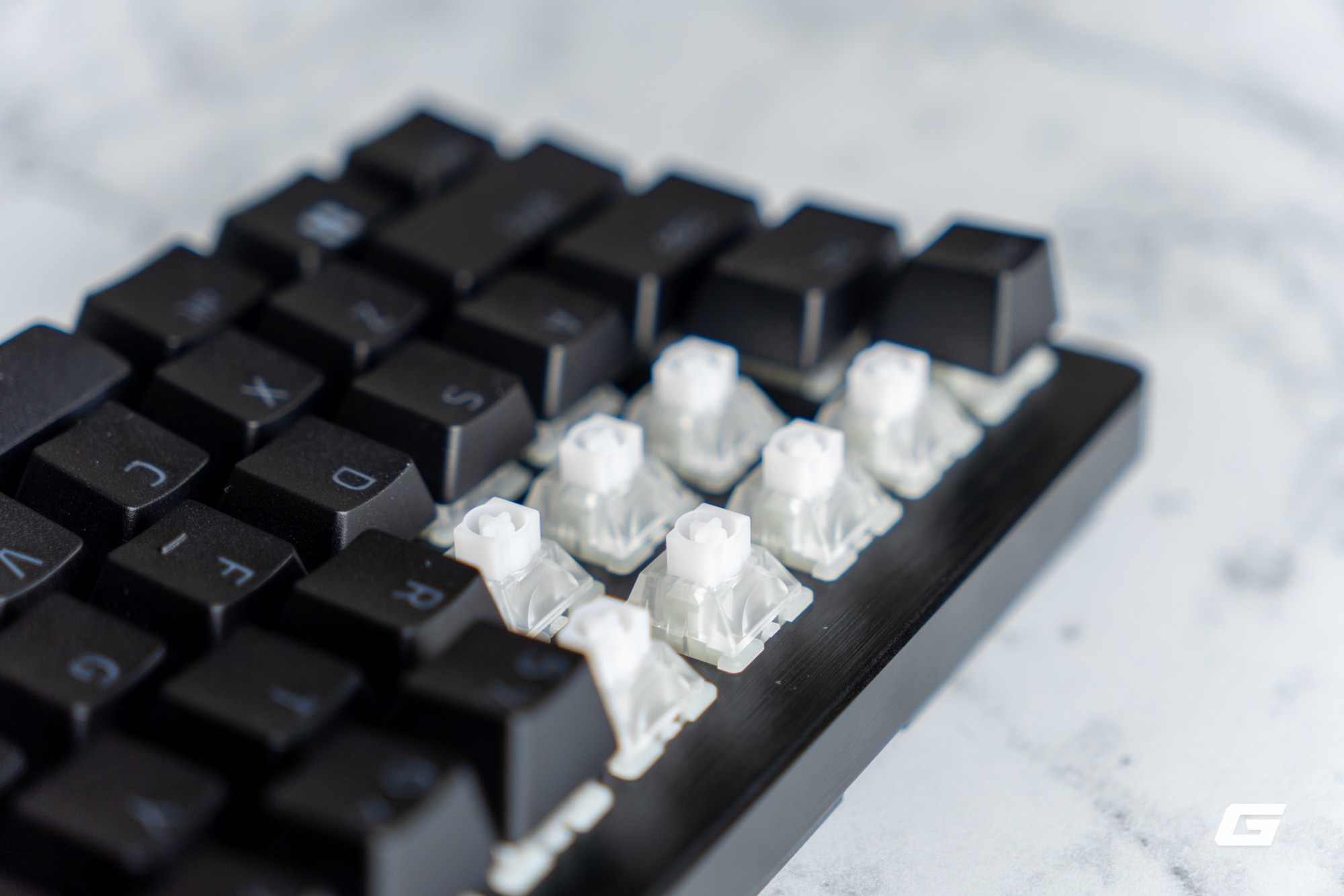 Cận cảnh switch Hall Effect của Razer