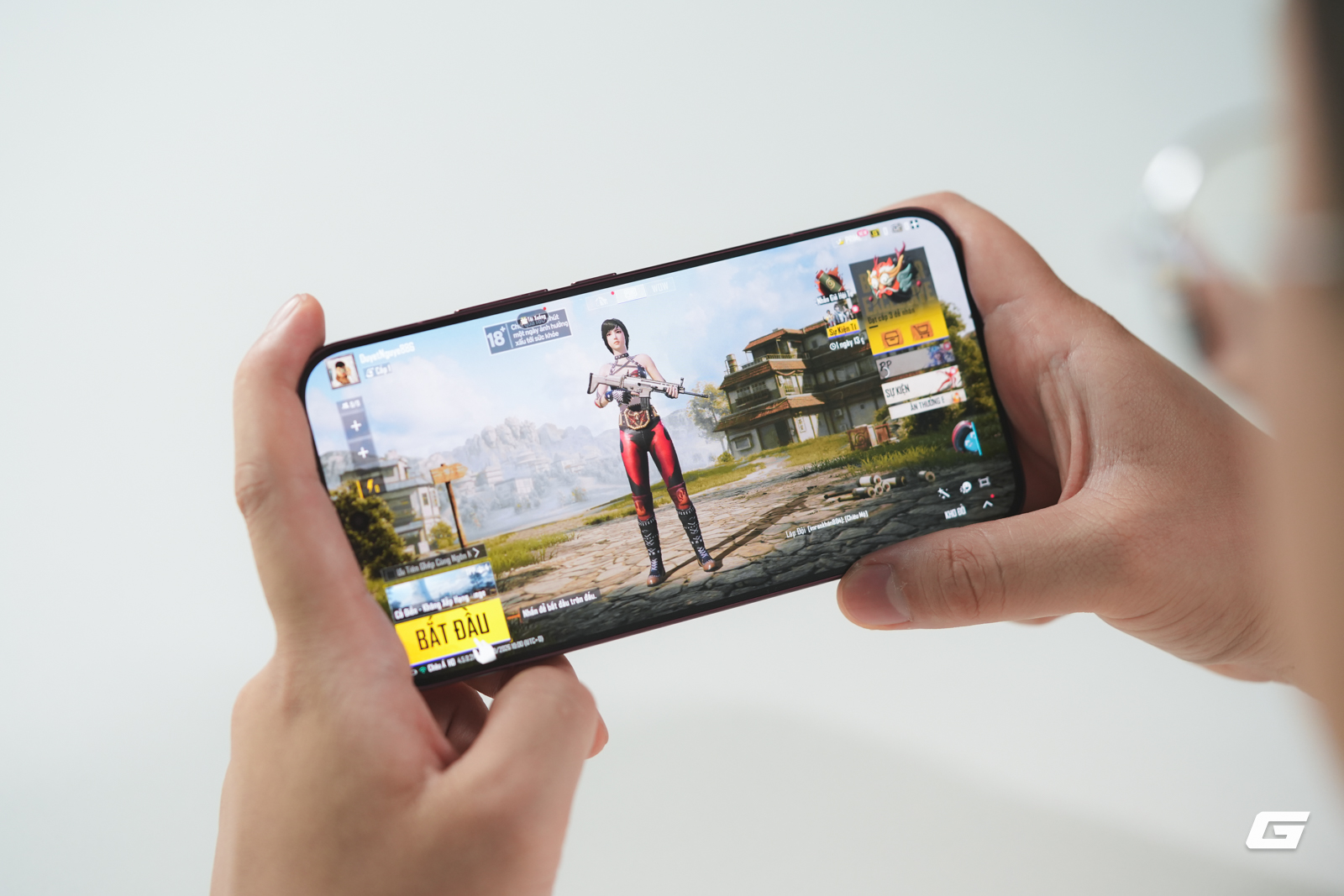 Màn hình 185Hz, kích thước 6,85 inch